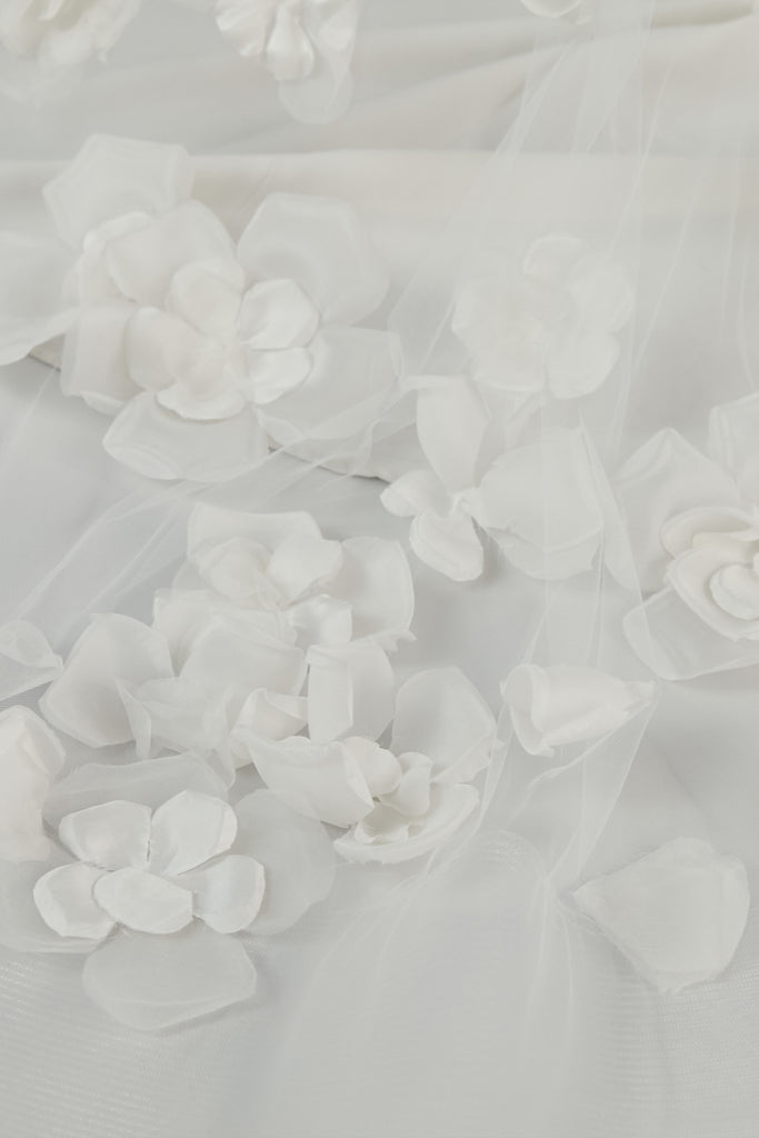 Product Cathedral Length Veil with Petals Image
