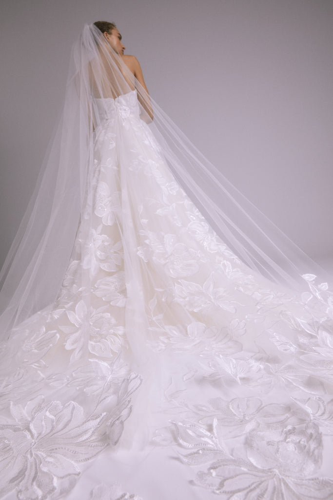 Product Oversized Floral Veil Image