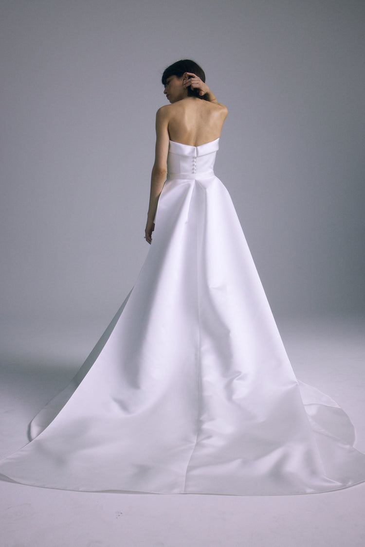 Peplum Overskirt, accessory from Collection Accessories by Amsale, Fabric: italian-double-face-duchess-satin