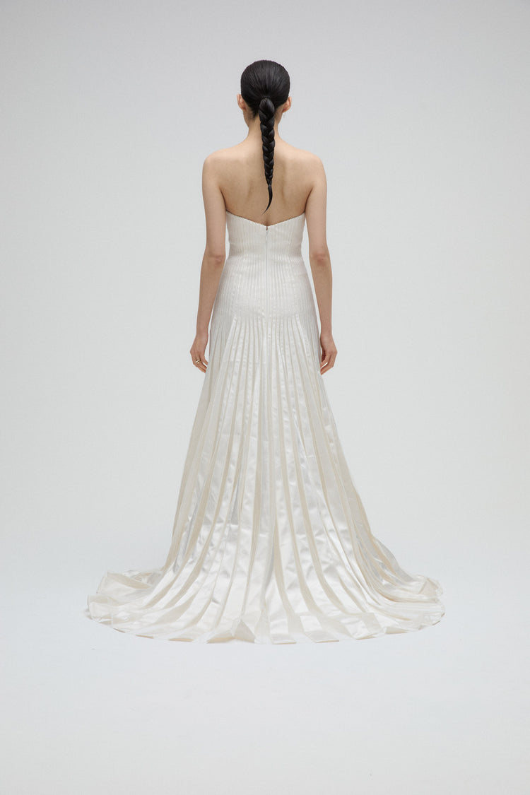 Mimosa, dress from Collection Bridal by Amsale, Fabric: duchess-satin