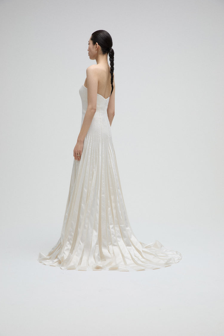Mimosa, dress from Collection Bridal by Amsale, Fabric: duchess-satin