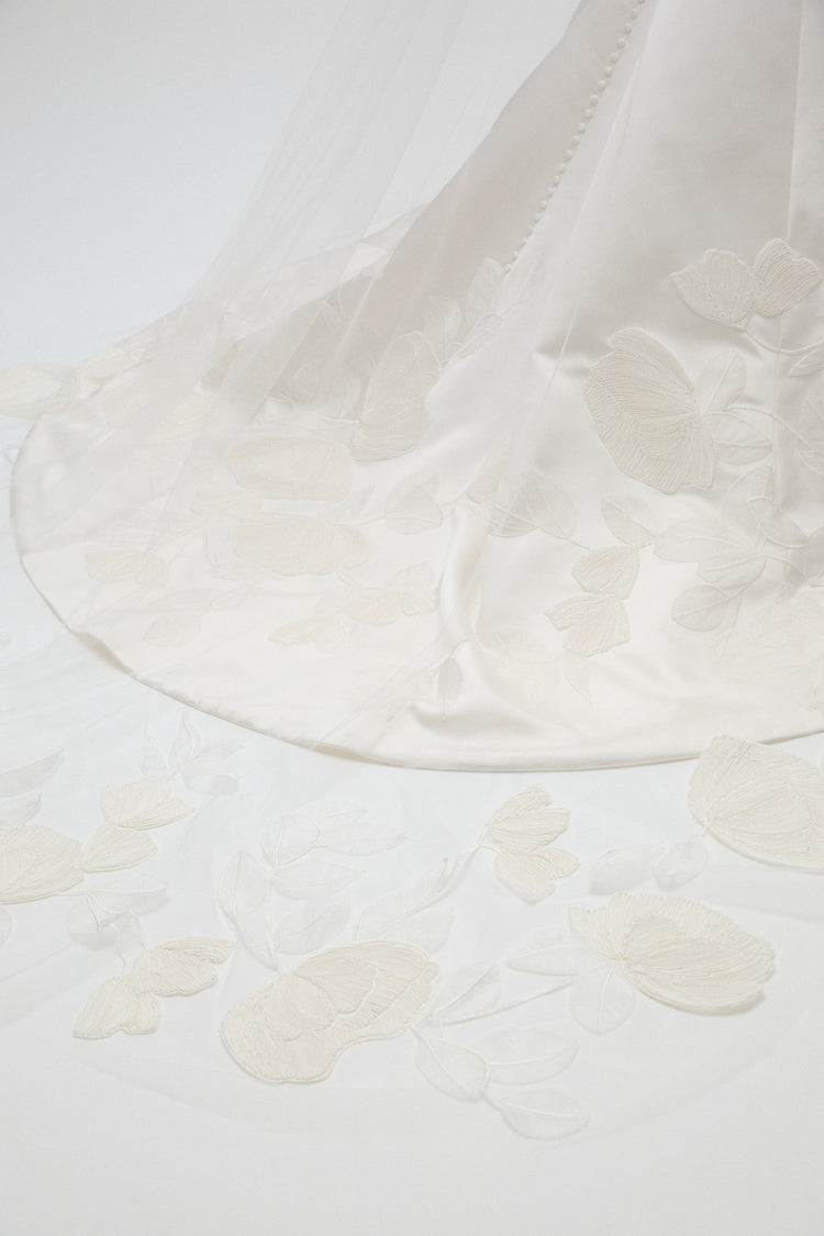 Image number 2: Azalea Veil, view 3