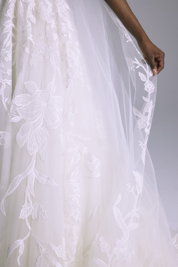Lupe Veil, dress from Collection Bridal by Amsale, Fabric: floral-embroidery