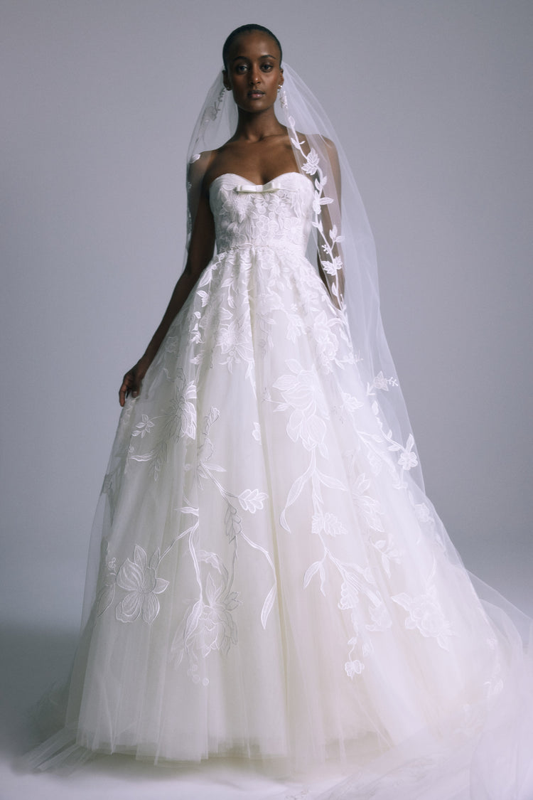 Lupe Veil, dress from Collection Bridal by Amsale, Fabric: floral-embroidery