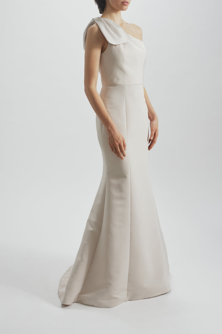 Sierra, dress from Collection Bridesmaids by Amsale, Fabric: faille