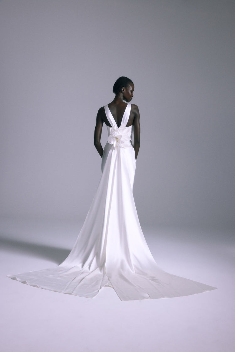 Aoki, dress from Collection Bridal by Amsale, Fabric: satin