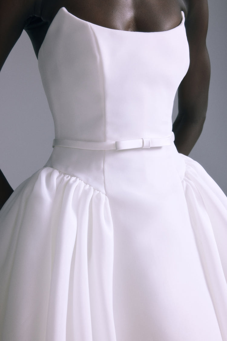 Camelia, dress from Collection Bridal by Amsale, Fabric: gazar