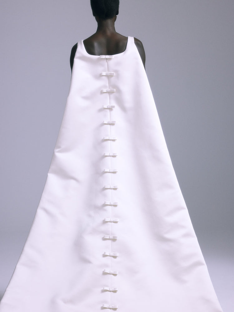 Rumi, dress from Collection Bridal by Amsale, Fabric: satin