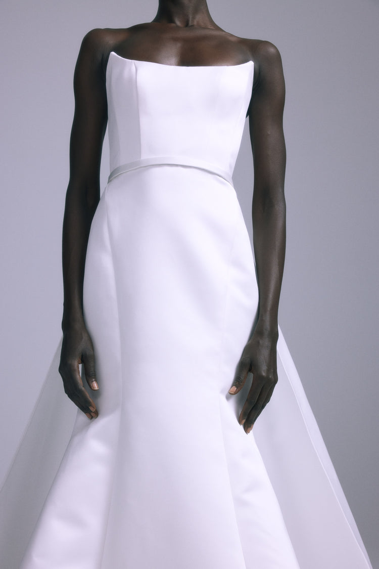 Tomi, dress from Collection Bridal by Amsale, Fabric: satin