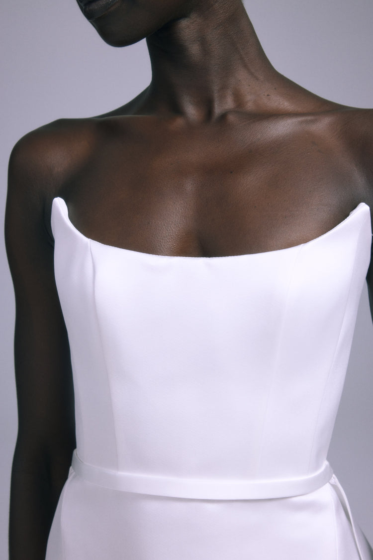 Tomi, dress from Collection Bridal by Amsale, Fabric: satin