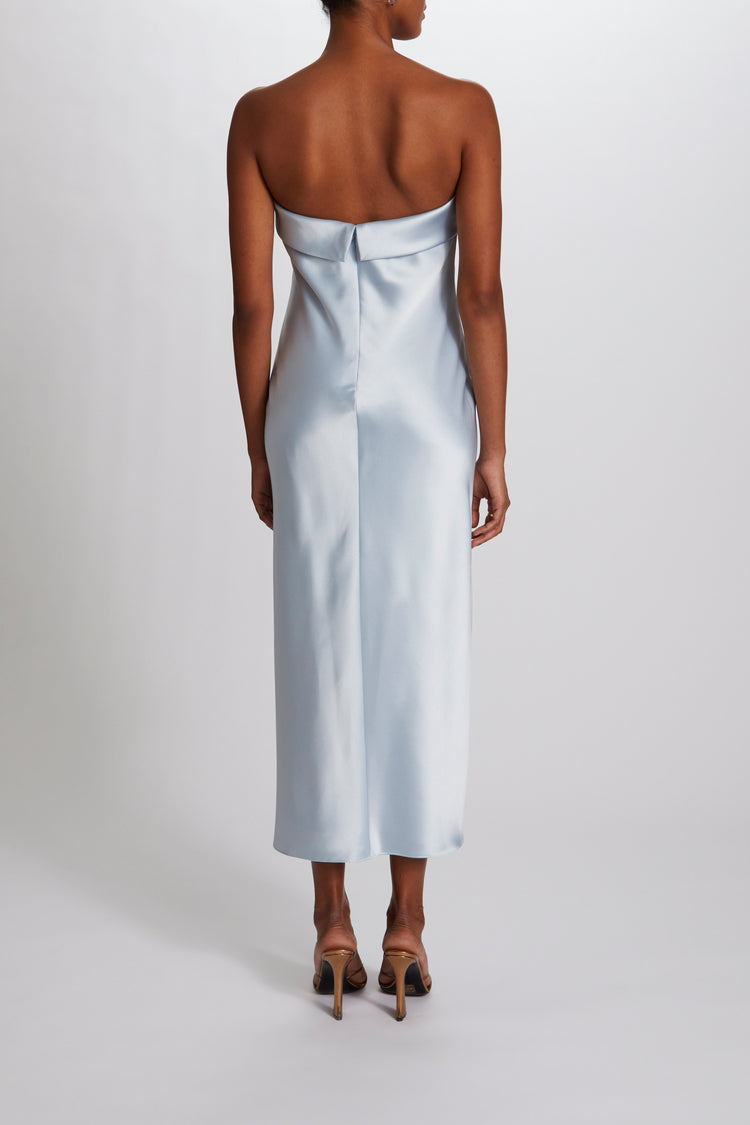 Faye, dress from Collection Bridesmaids by Amsale, Fabric: fluid-satin