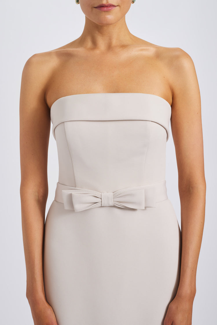 Greer, dress from Collection Bridesmaids by Amsale, Fabric: faille