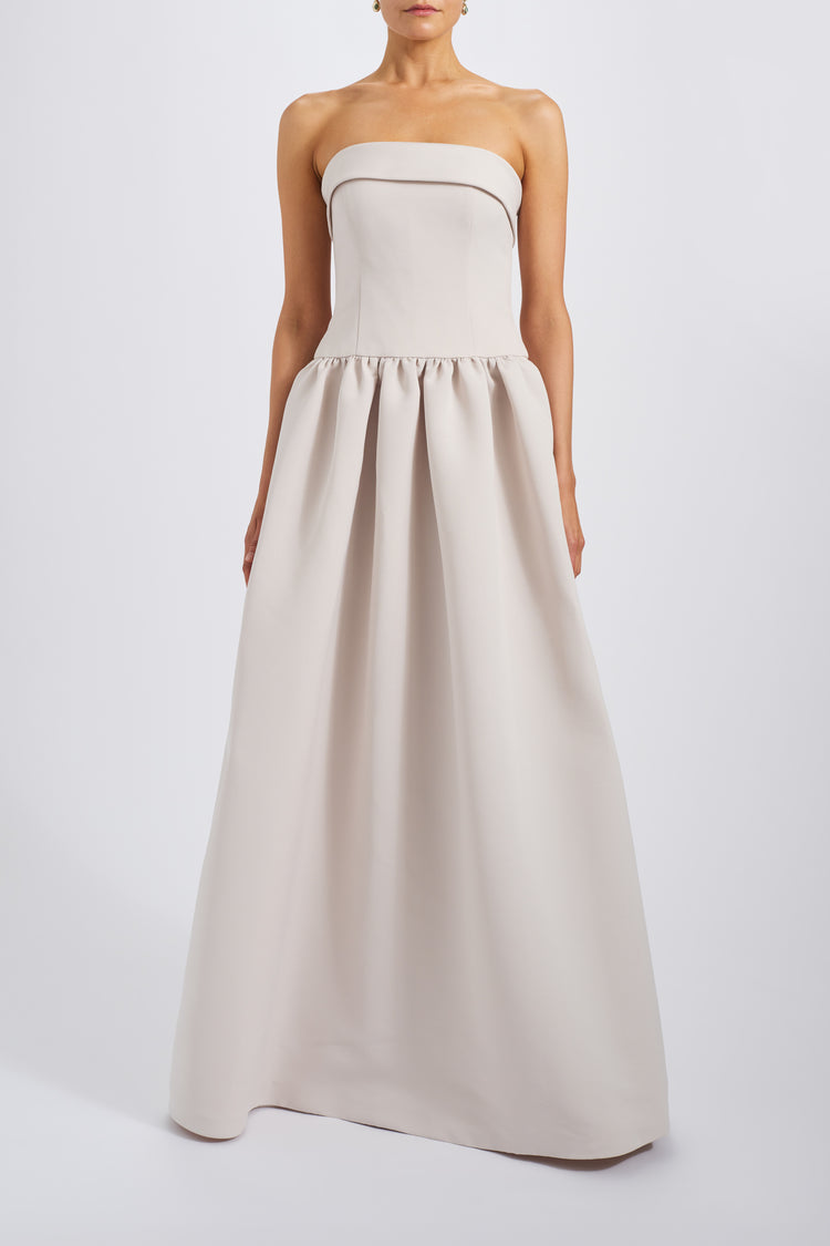 Hayes, dress from Collection Bridesmaids by Amsale, Fabric: faille