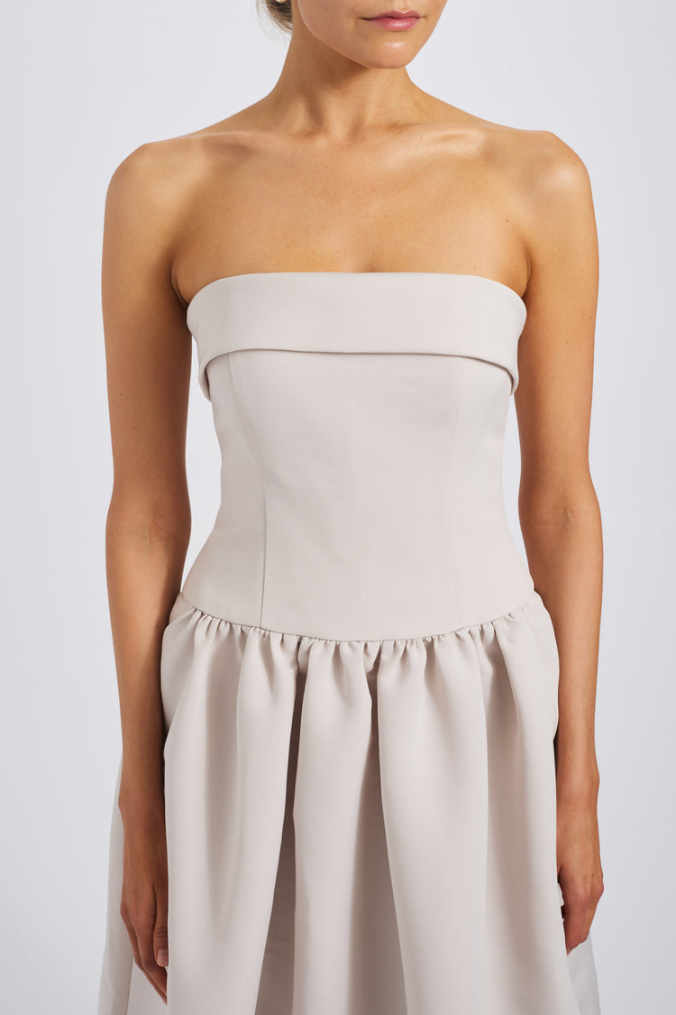 Hayes, dress from Collection Bridesmaids by Amsale, Fabric: faille