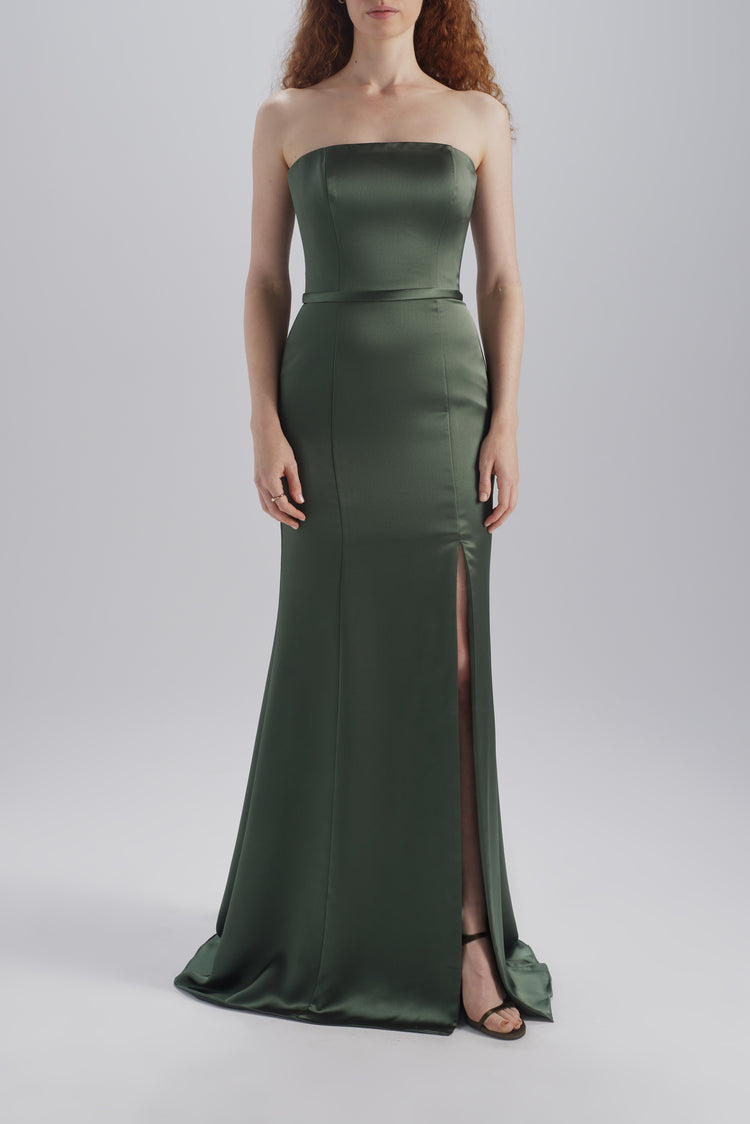Marisa, dress from Collection Bridesmaids by Amsale, Fabric: fluid-satin