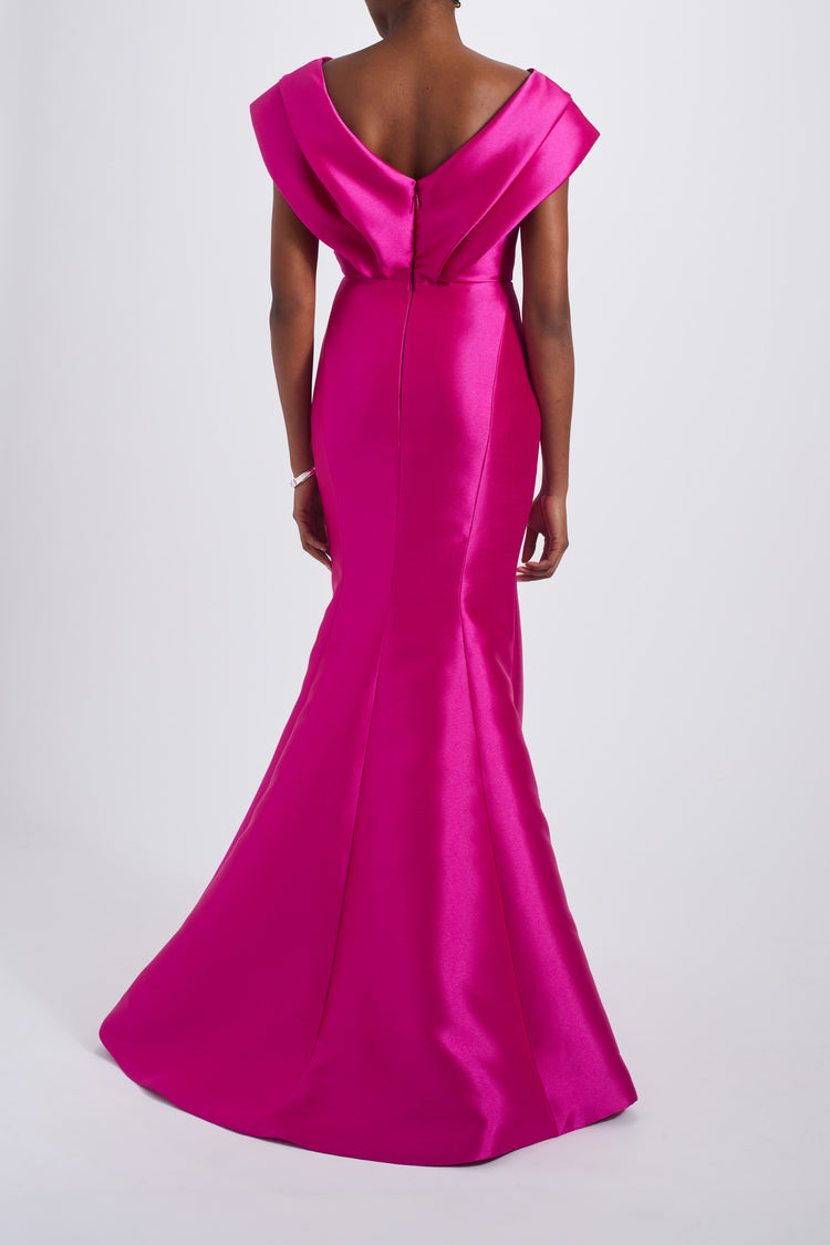 Image number 3: P823M - Fuchsia, back view