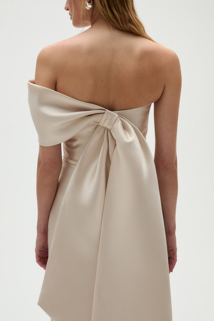 Mikado Bow Column Gown, dress from Collection Evening by Amsale, Fabric: mikado