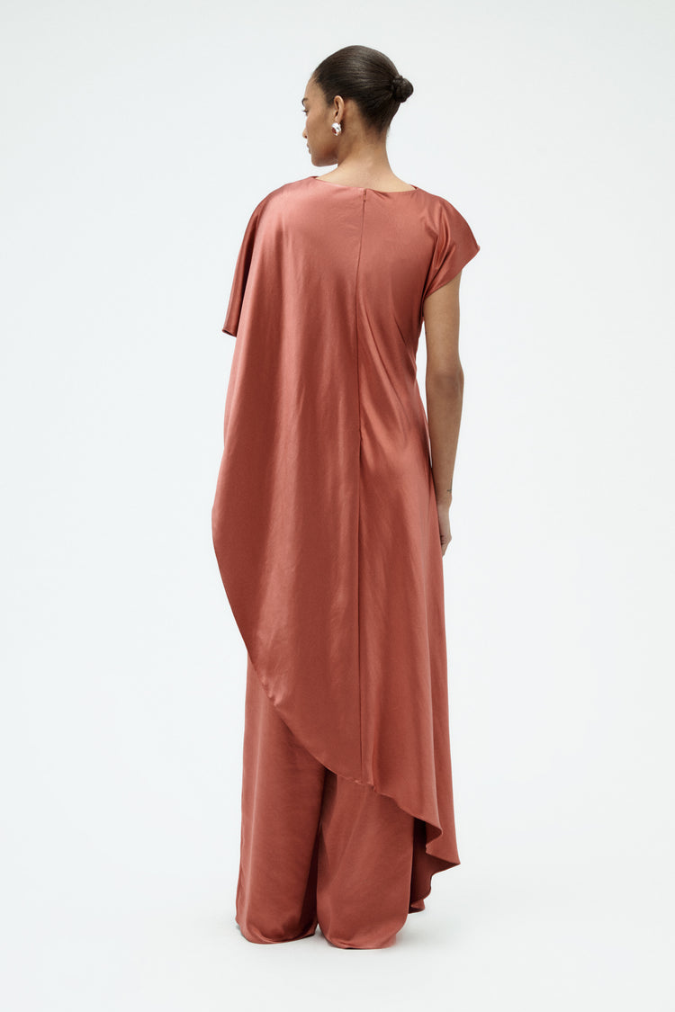 Cape Jumpsuit, dress from Collection Evening by Amsale, Fabric: liquid-satin