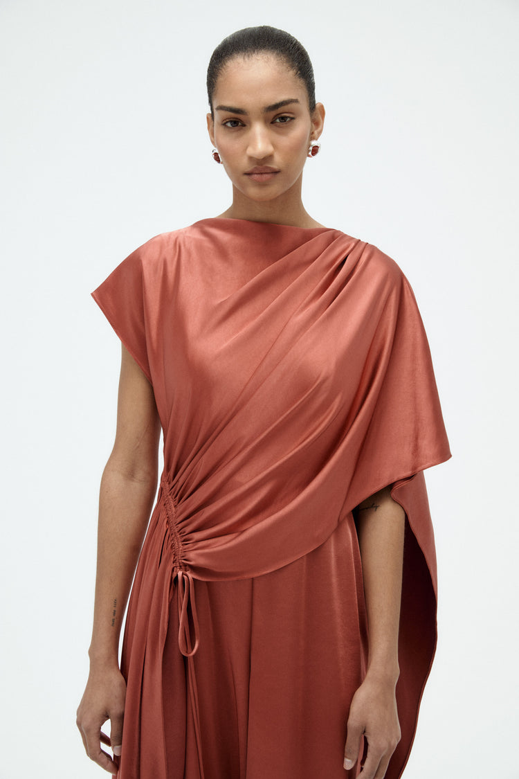 Cape Jumpsuit, dress from Collection Evening by Amsale, Fabric: liquid-satin