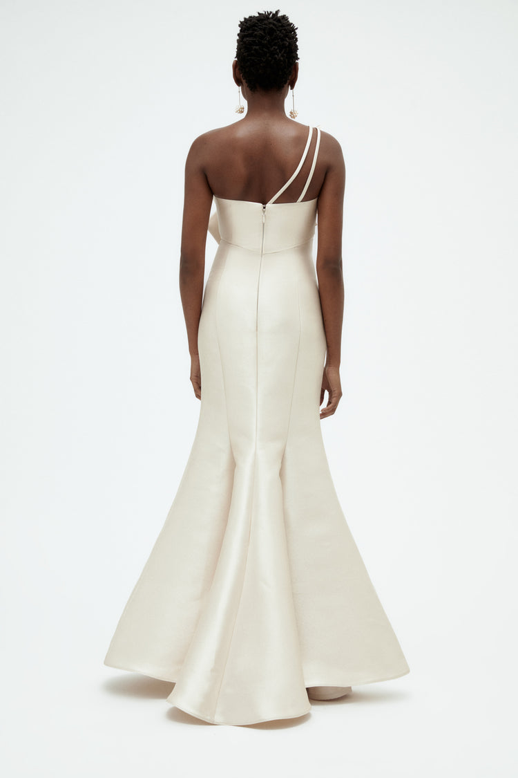 Mikado Twisted Double Bow Gown, dress from Collection Evening by Amsale, Fabric: mikado