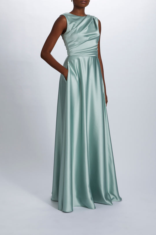 P716S, $895, dress from Collection Evening by Amsale, Fabric: fluid-satin