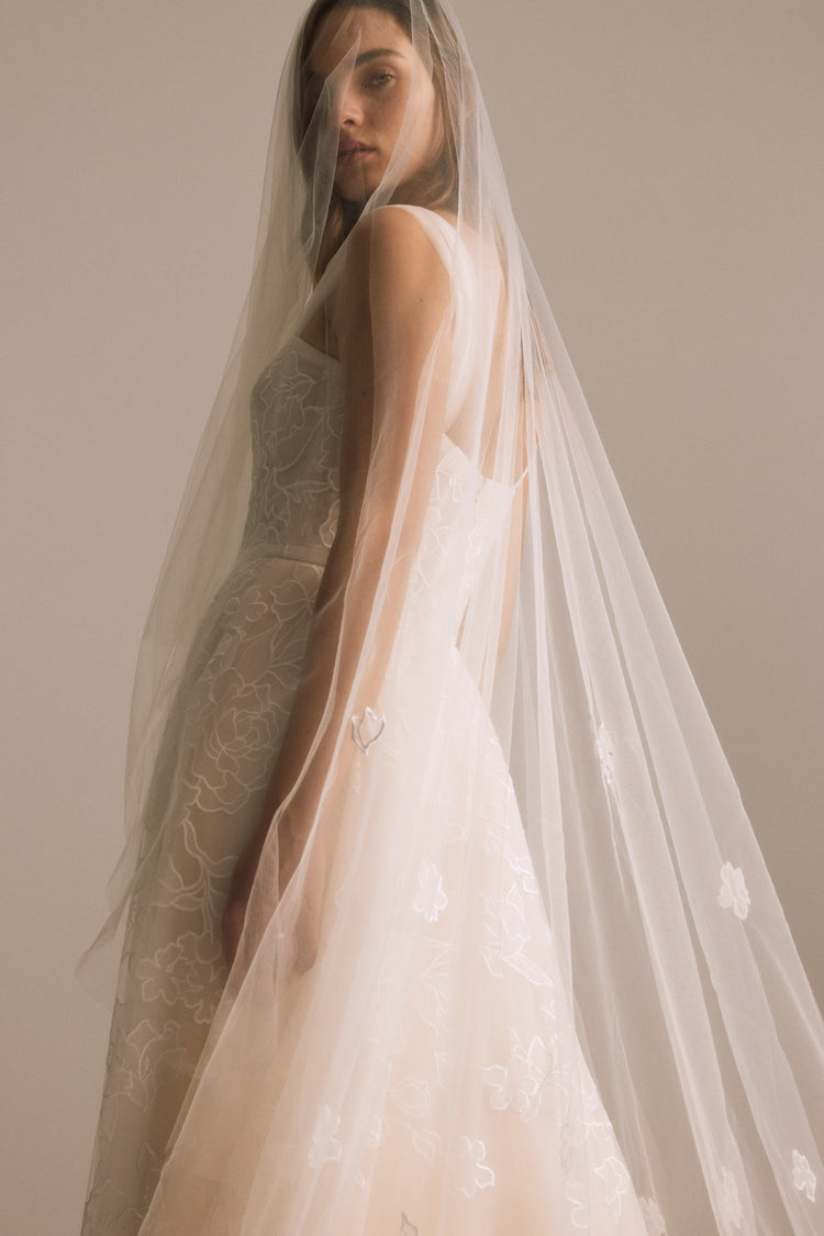 Image number 0: Calypso Veil, view 1
