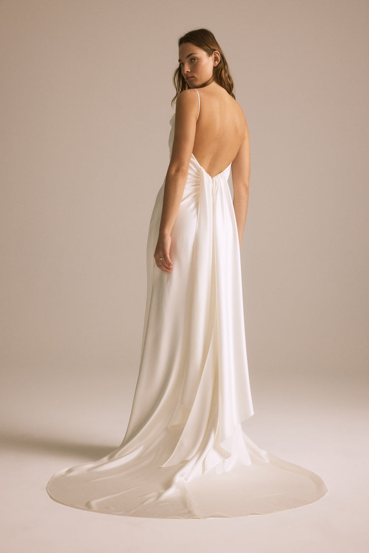 Image number 0: Dune, back view