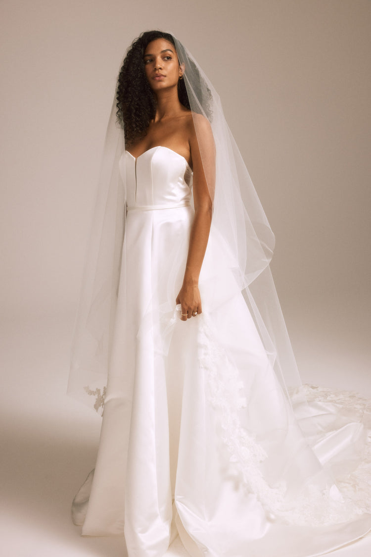 Embroidered Lace Blusher Veil, accessory from Collection Accessories by Nouvelle Amsale