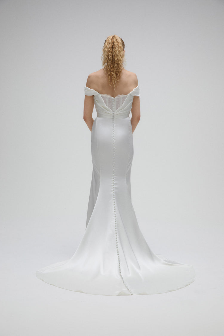 Image number 2: Shara, back view