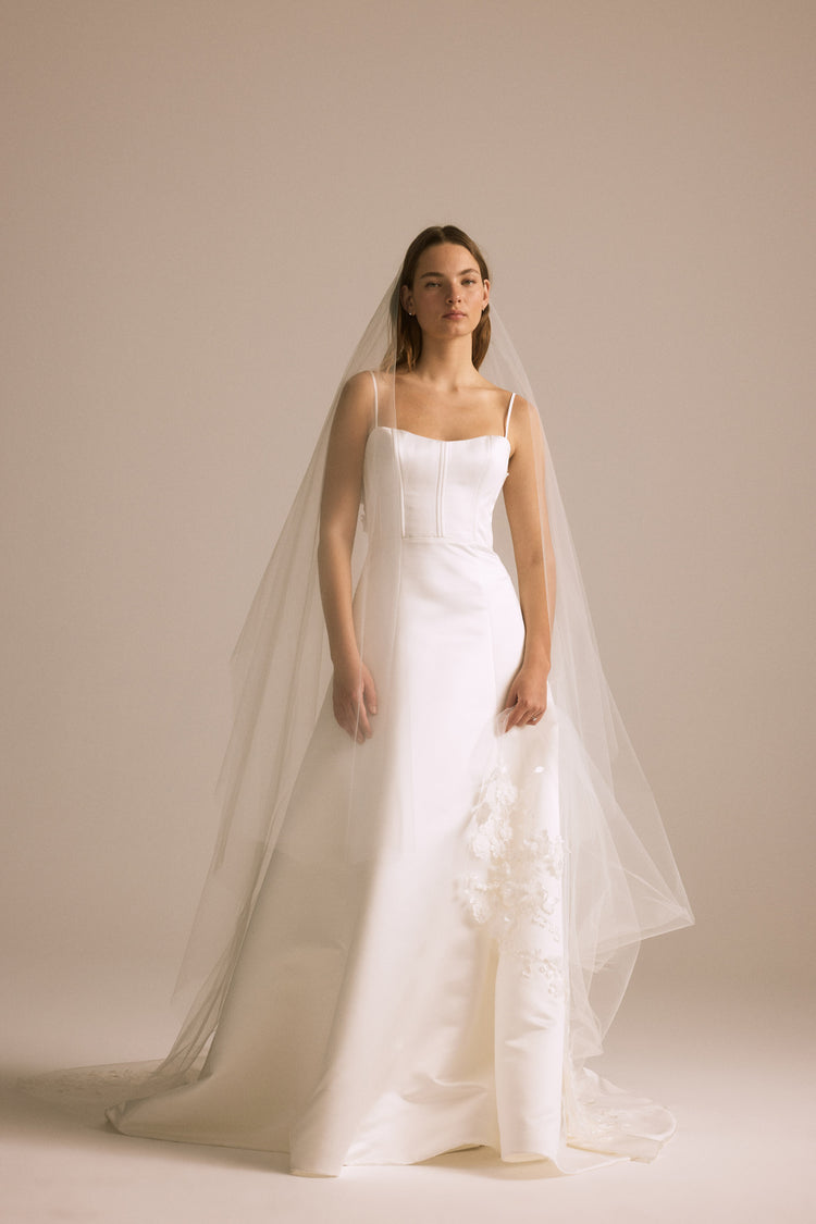 Floral Cathedral Butterfly Veil, accessory from Collection Accessories by Nouvelle Amsale