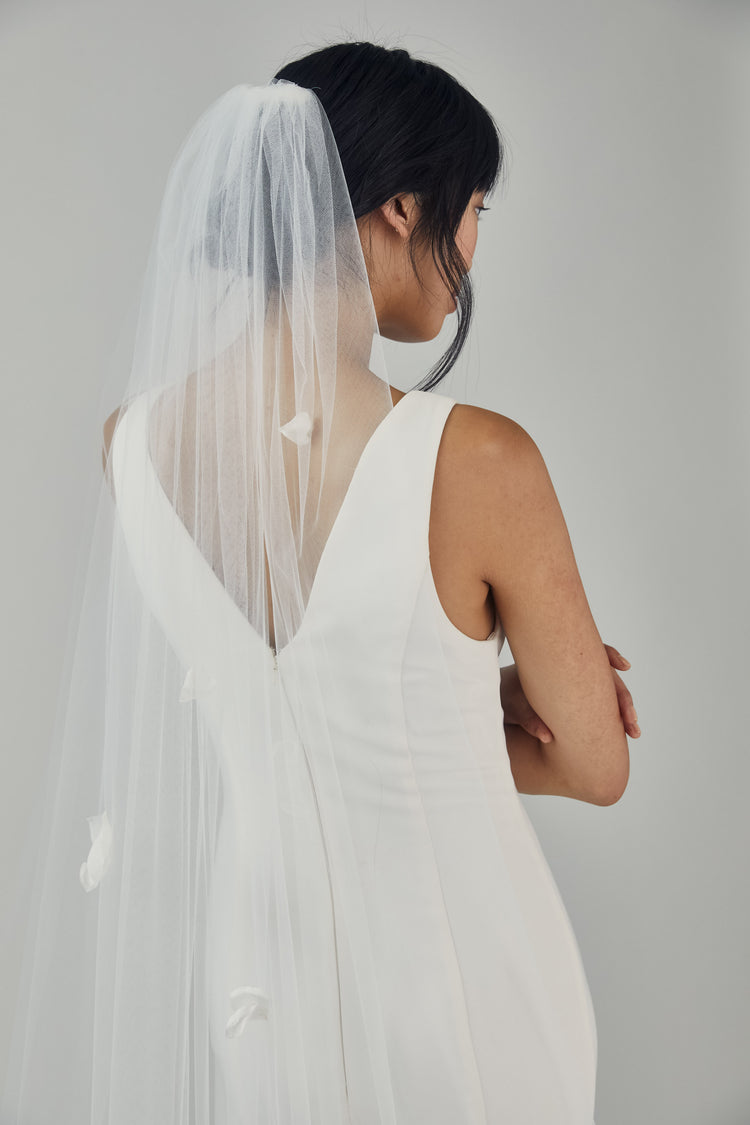 Cathedral Length Veil with Petals, accessory from Collection Accessories by Amsale, Fabric: tulle