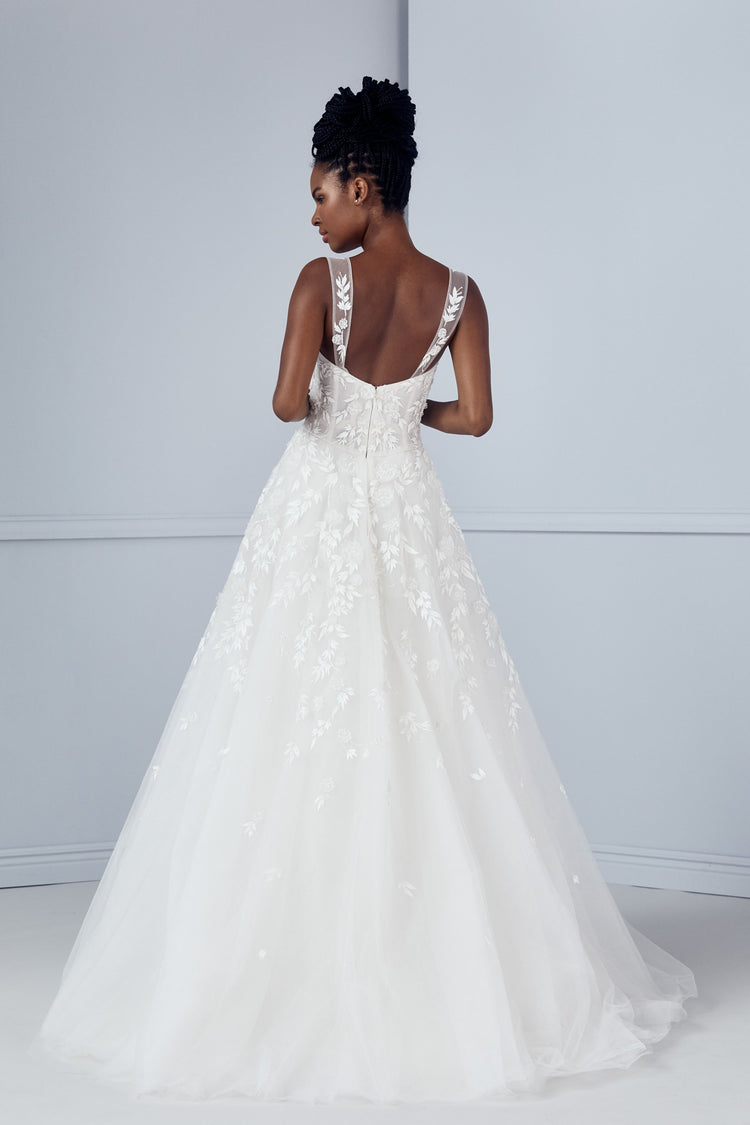 Yumi, dress from Collection Bridal by Amsale, Fabric: tulle