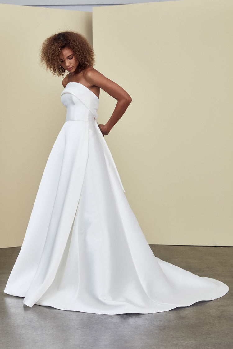 Image number 2: Rainey, back view