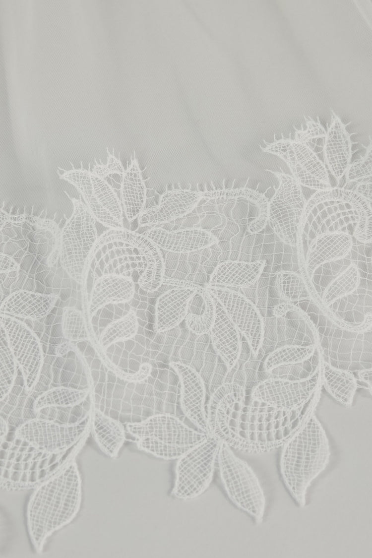 Butterfly Veil with Ivy Lace, accessory from Collection Accessories by Nouvelle Amsale, Fabric: tulle