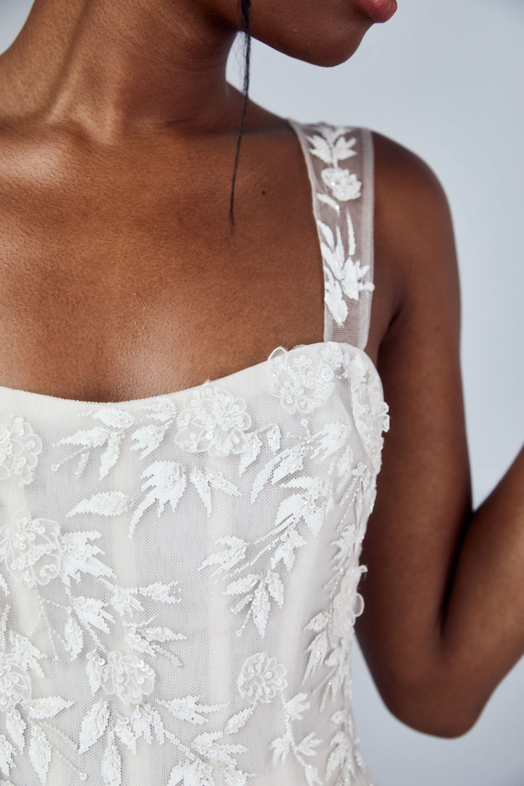 Yumi, dress from Collection Bridal by Amsale, Fabric: tulle