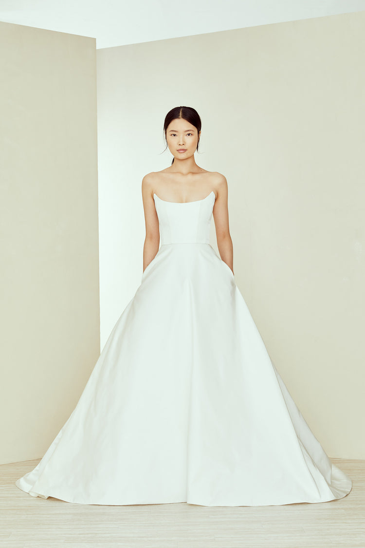 Charleston, dress from Collection Bridal by Amsale, Fabric: radzimir
