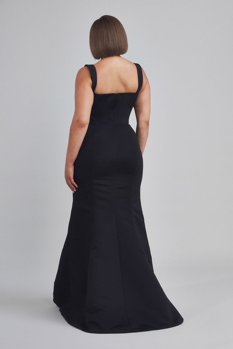 Ida, dress from Collection Bridesmaids by Amsale, Fabric: faille