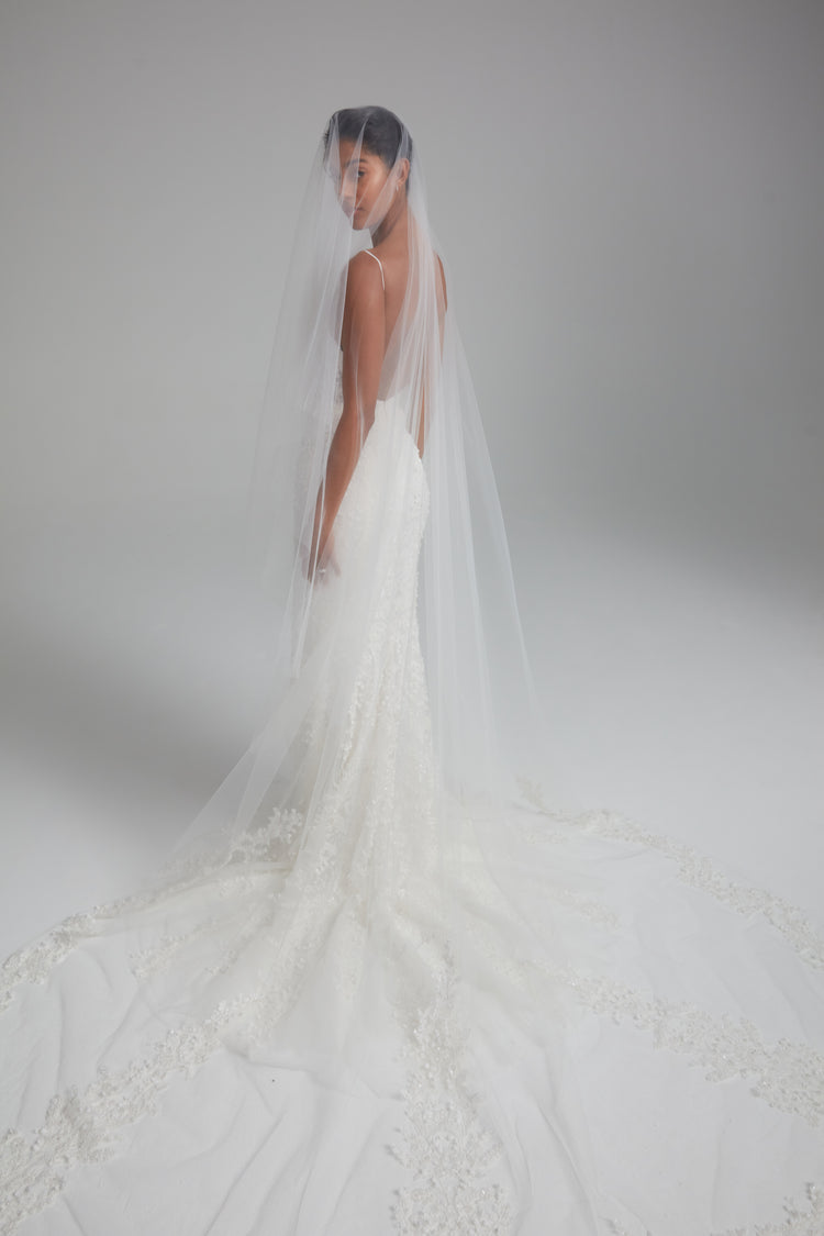 AVA846 - Veil (Sylvie) - Ivory, dress by color from Collection Accessories by Amsale