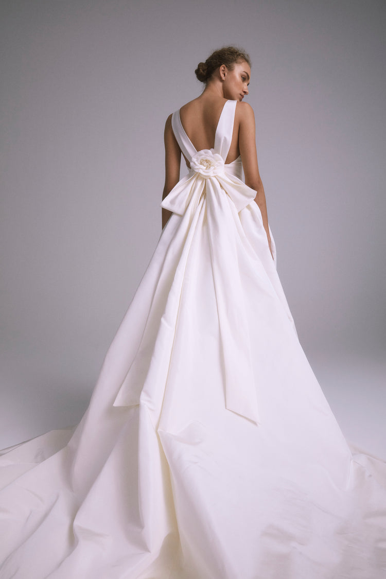 Hendrix, dress from Collection Bridal by Amsale, Fabric: faille