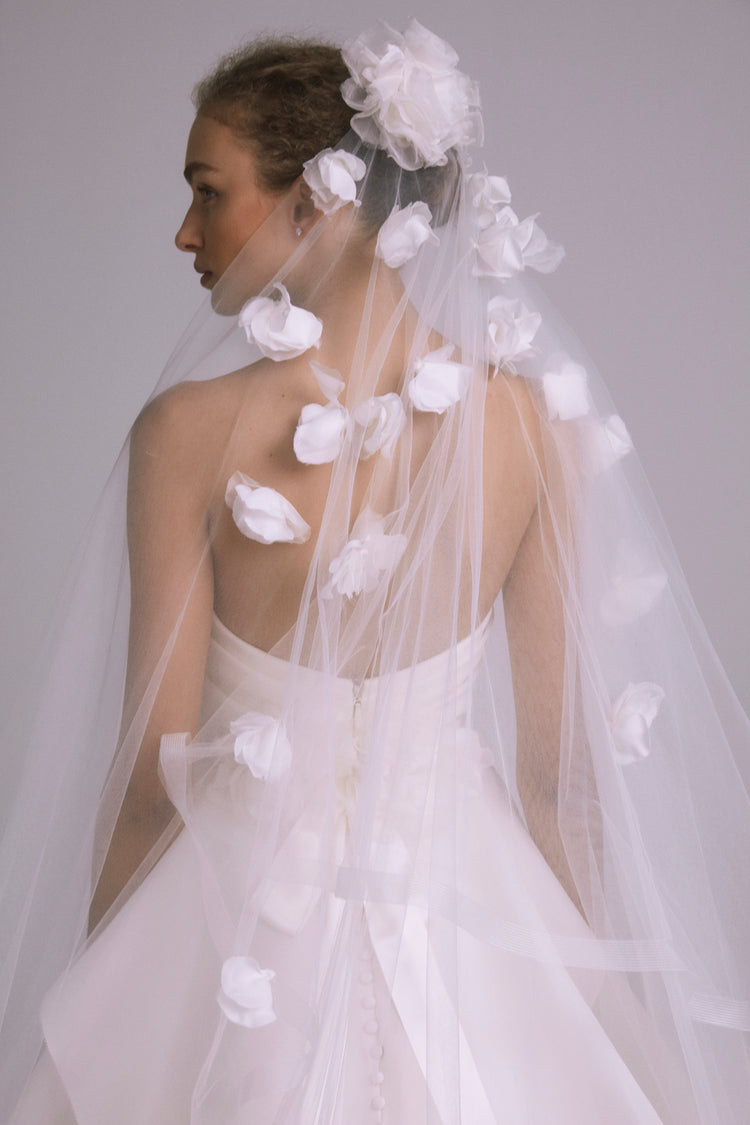 Floral Petals Veil, accessory from Collection Accessories by Amsale