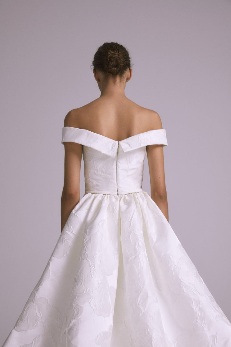 Martine, dress from Collection Bridal by Amsale, Fabric: jacquard
