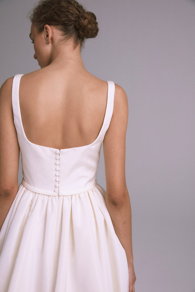 Matilda, dress from Collection Bridal by Amsale, Fabric: faille