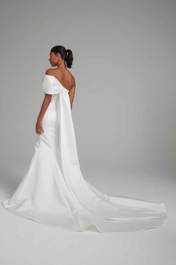 Nori, dress from Collection Bridal by Amsale, Fabric: duchess-satin