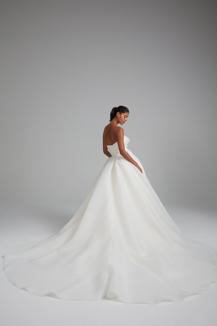 Rosemary, dress from Collection Bridal by Amsale, Fabric: gazar