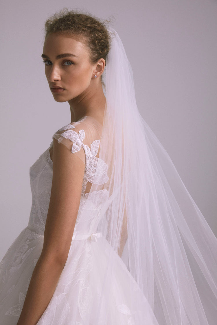 Oversized Floral Embroidery Veil, accessory from Collection Accessories by Amsale