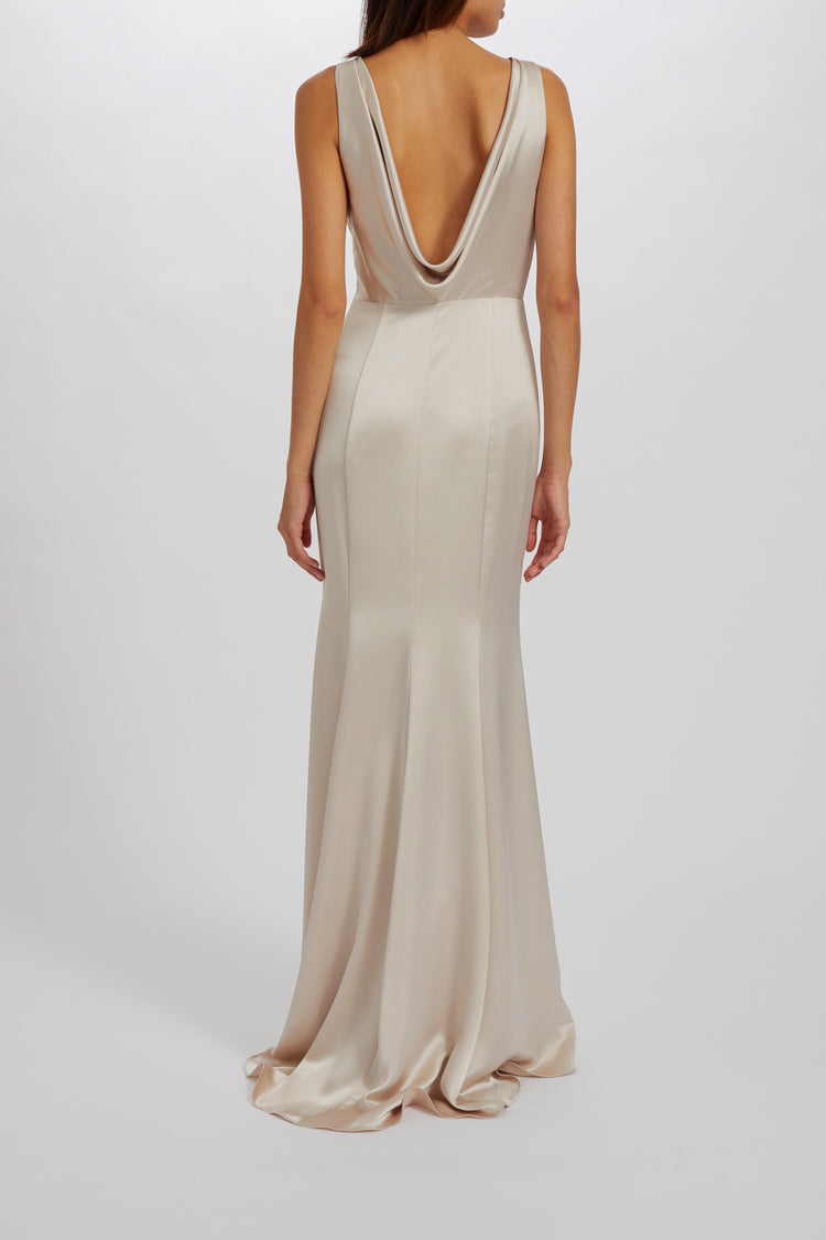 Leslie, dress from Collection Bridesmaids by Amsale, Fabric: fluid-satin