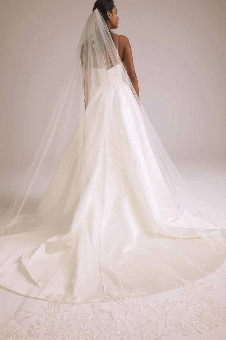 Floral Embellished Veil, accessory from Collection Accessories by Nouvelle Amsale, Fabric: floral-embellished-tulle