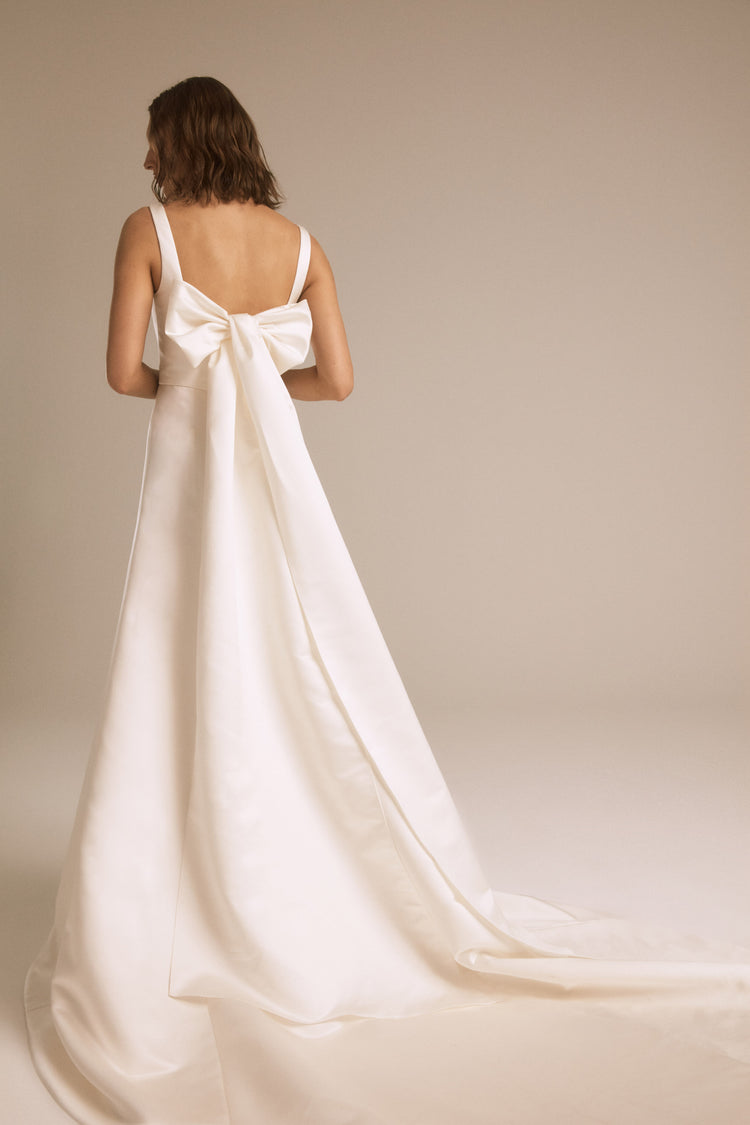 Coda, dress from Collection Bridal by Nouvelle Amsale, Fabric: duchess-satin