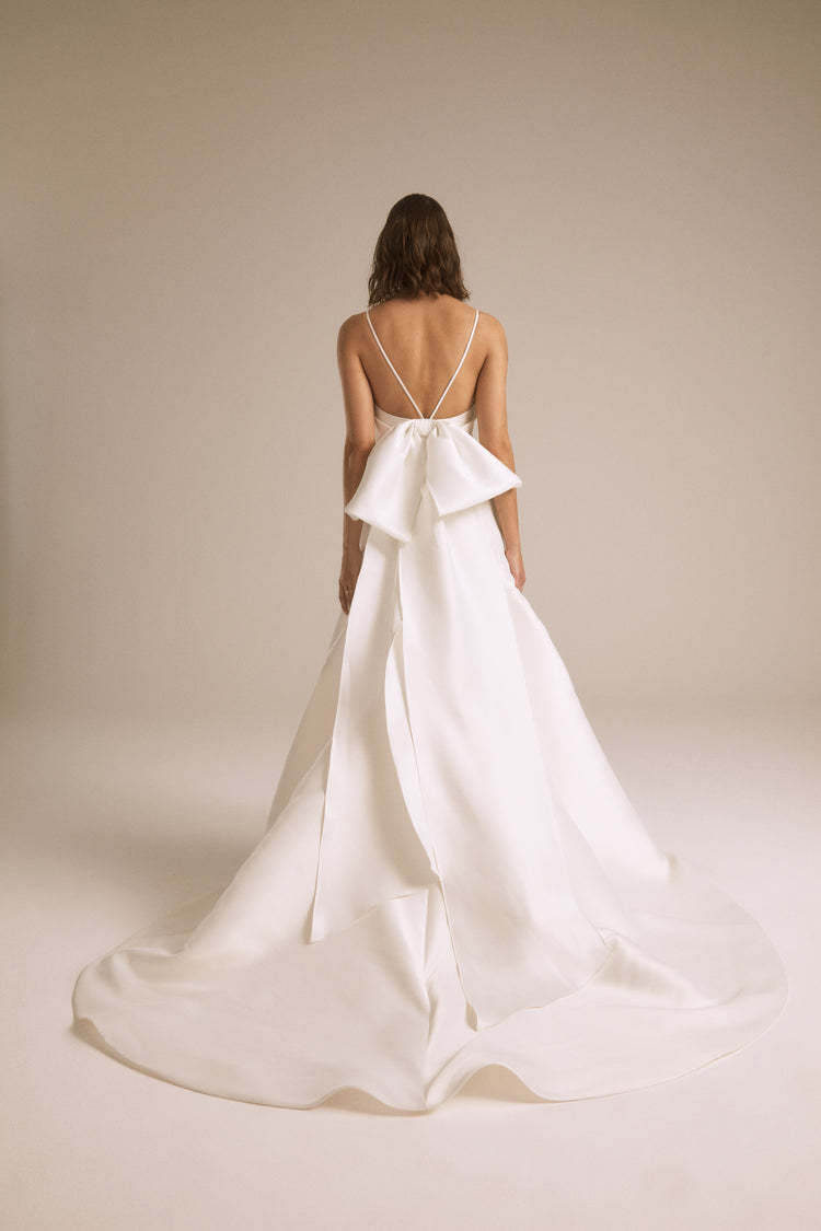 Golda, dress from Collection Bridal by Nouvelle Amsale, Fabric: mikado
