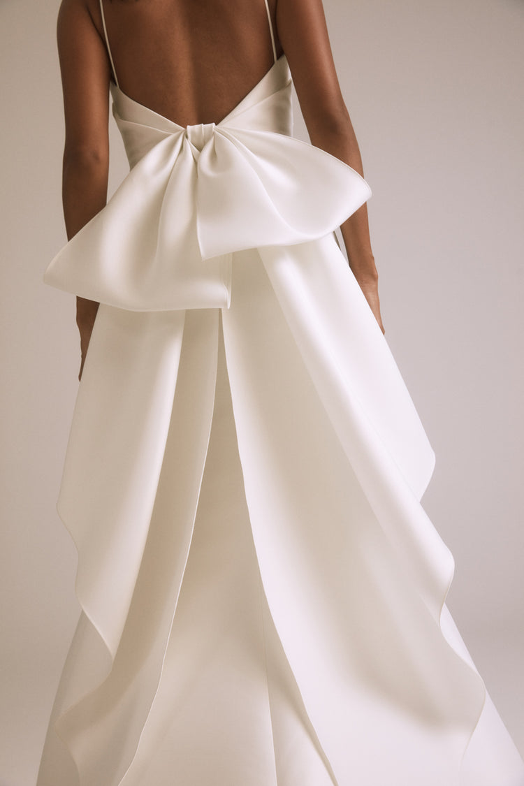 Image number 4: Liv, detail view